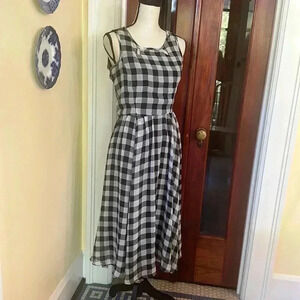Gabby Skye | Black & White Buffalo Plaid Maxi Dress